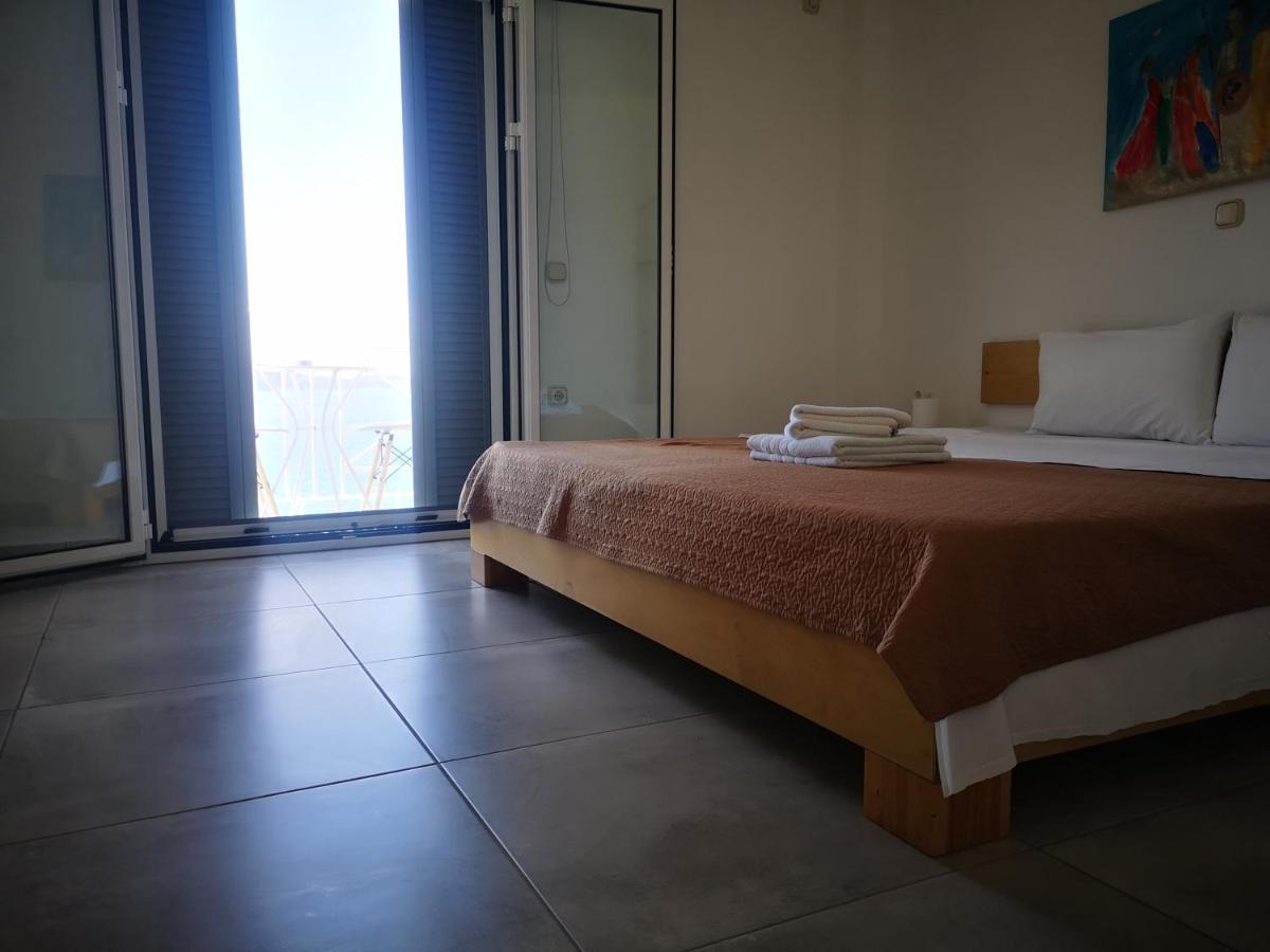 12 Gods Resort Pýlos Eksteriør bilde