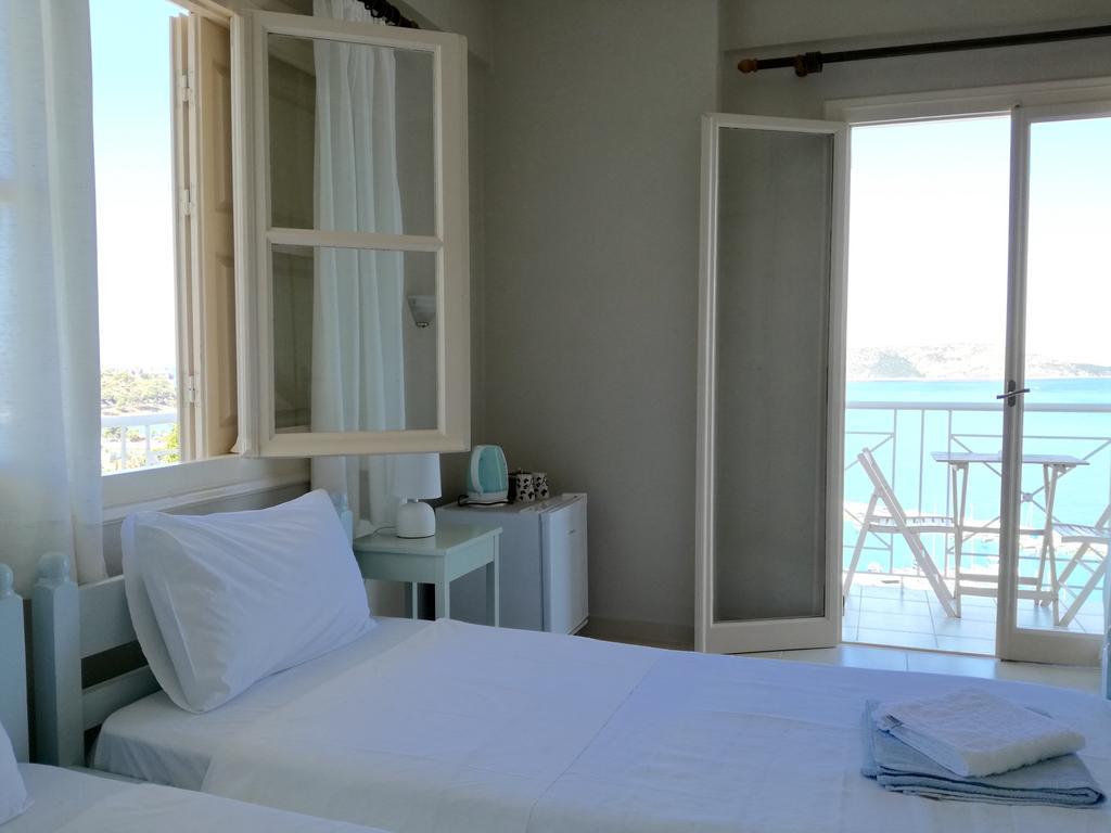 12 Gods Resort Pýlos Eksteriør bilde